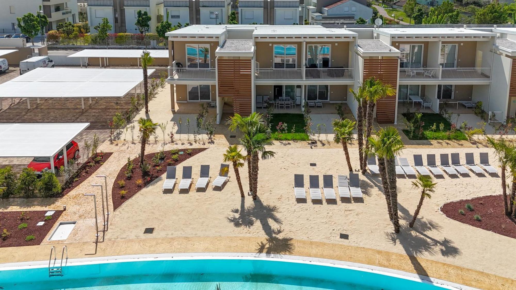 Wave Island! Luxury Resort A Jesolo - Piscina E Park Free! Bagian luar foto